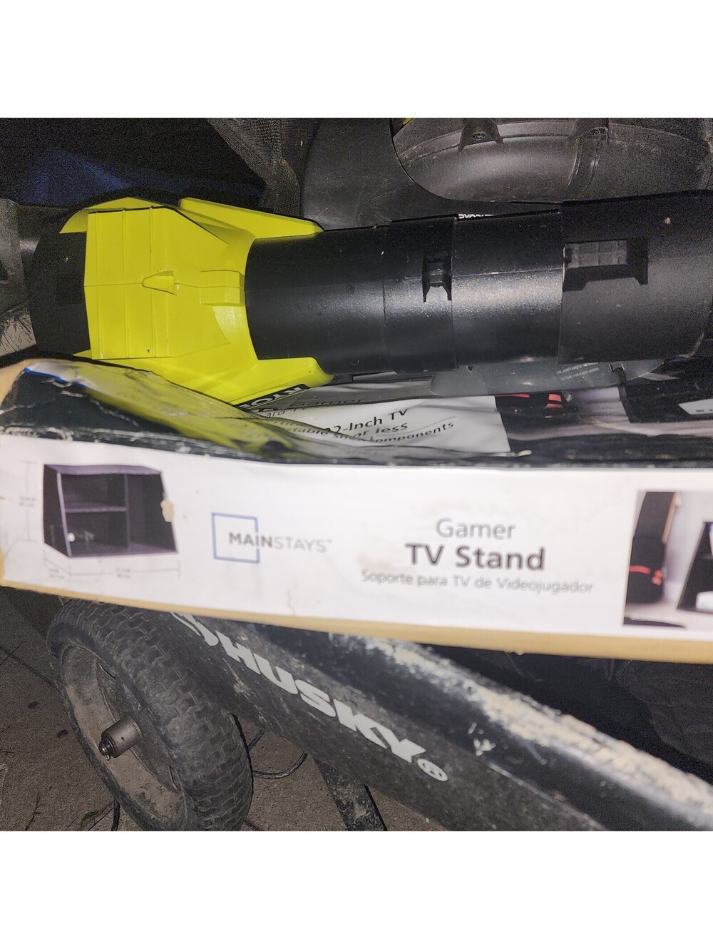 Mainstay Gamer stand